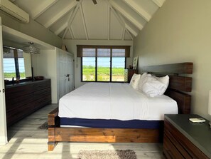 1 bedroom, desk, free WiFi, bed sheets