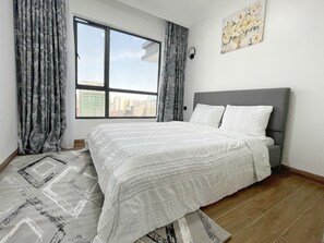 3 bedrooms, iron/ironing board, WiFi, bed sheets - 3BR Apartment in Kilimani,Nairobi|Capital Rise|12th Floor (Nairobi)