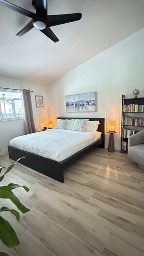 3 bedrooms, desk, iron/ironing board, travel cot