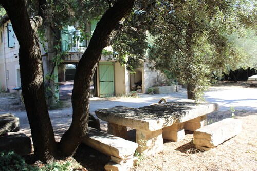 Le Mas de Lucien entre Arles,Nimes et Avignon