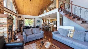 Smart TV, fireplace, video games, DVD player