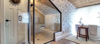 Luxurious, spa-like retreat steps from Main St.