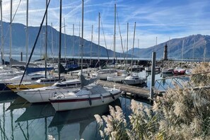 Marina - Varenna on foot (no cab needed) (Varenna)