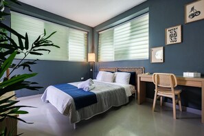 2 chambres, bureau, Wi-Fi, literie fournie