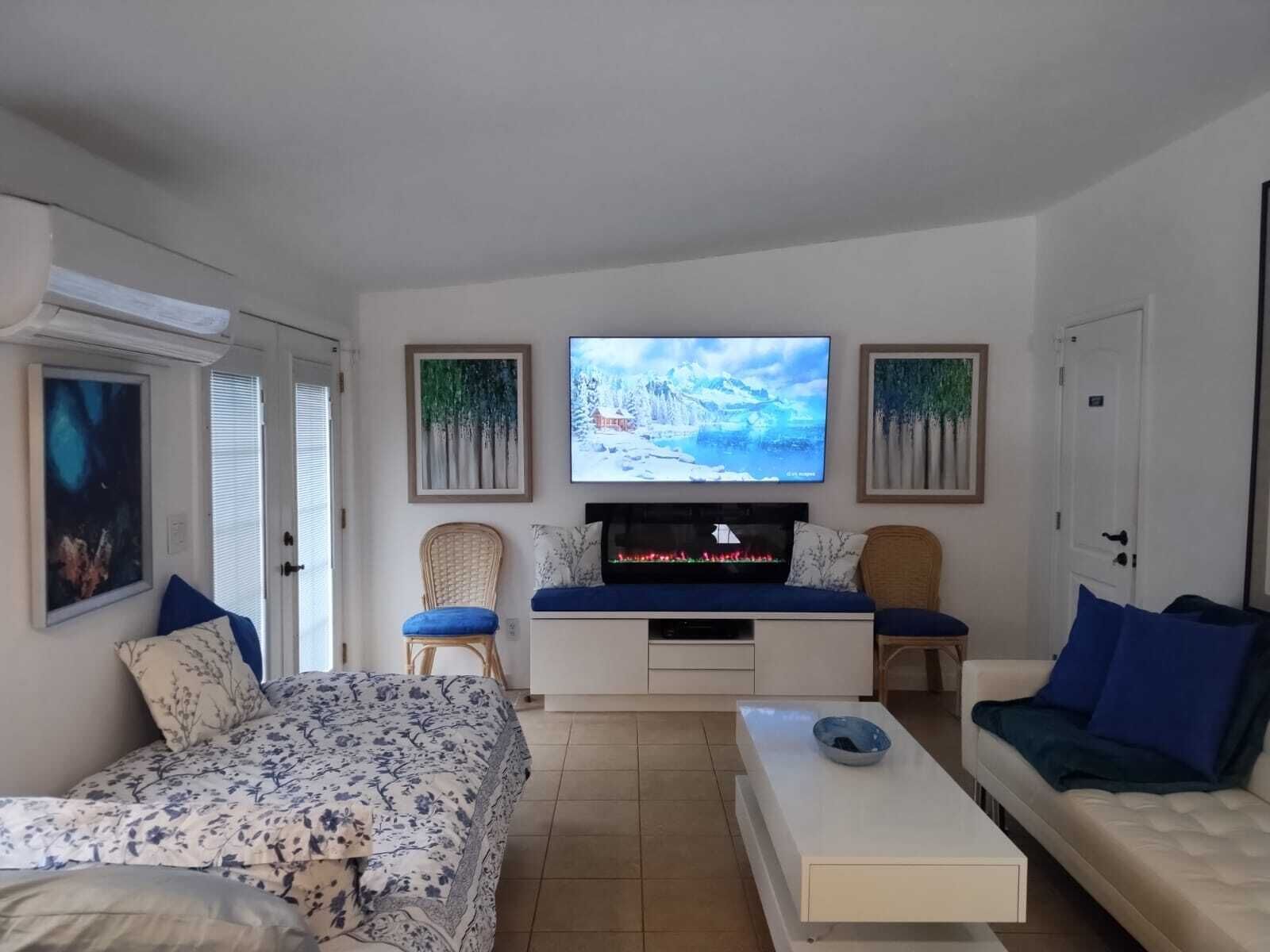 Smart TV, fireplace, offices, computer monitors