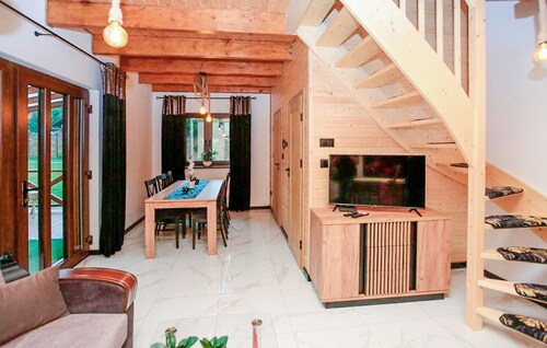 Awesome home in Jamno with sauna