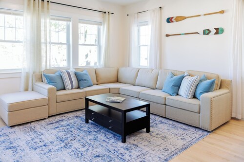 FIFA World Cup Spacious Lake House 4 BR, 2 BA U1