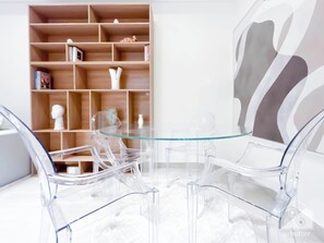 아파트 (1 Bedroom) | 객실 내 식사 공간