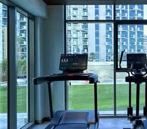 Apartment (0 Bedroom) | Gym - Cozy Studio With Balcony & Stunning Views (Dubai)