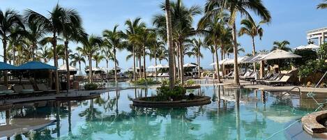 Outdoor pool, a heated pool