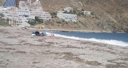 Great apartment next to the beach