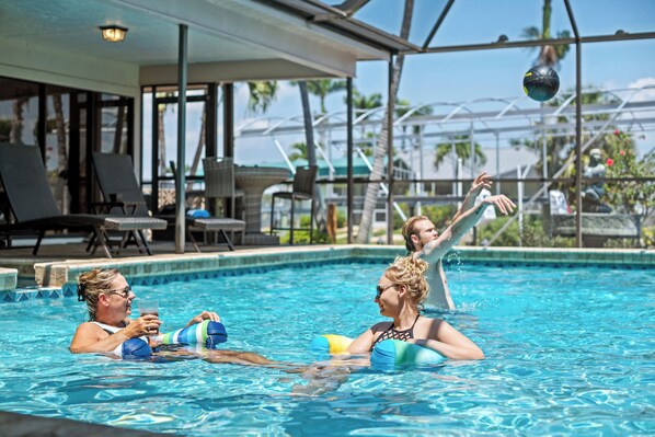 屋外プール、温水プール