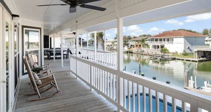 Spacious 5BR Canal Home with Pool in Key Allegro - Perfect Rockport Getaway