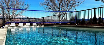Lux Mansion-Private Pool-Mini Golf-Castle Room-Sleeps 32-Zions