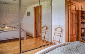 4 Schlafzimmer, Bügeleisen/Bügelbrett, kostenloses WLAN