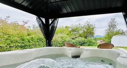 Luray Downtown / Hot Tub / Game Room / Firepit