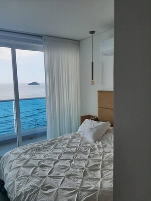 4 bedrooms, WiFi, bed sheets