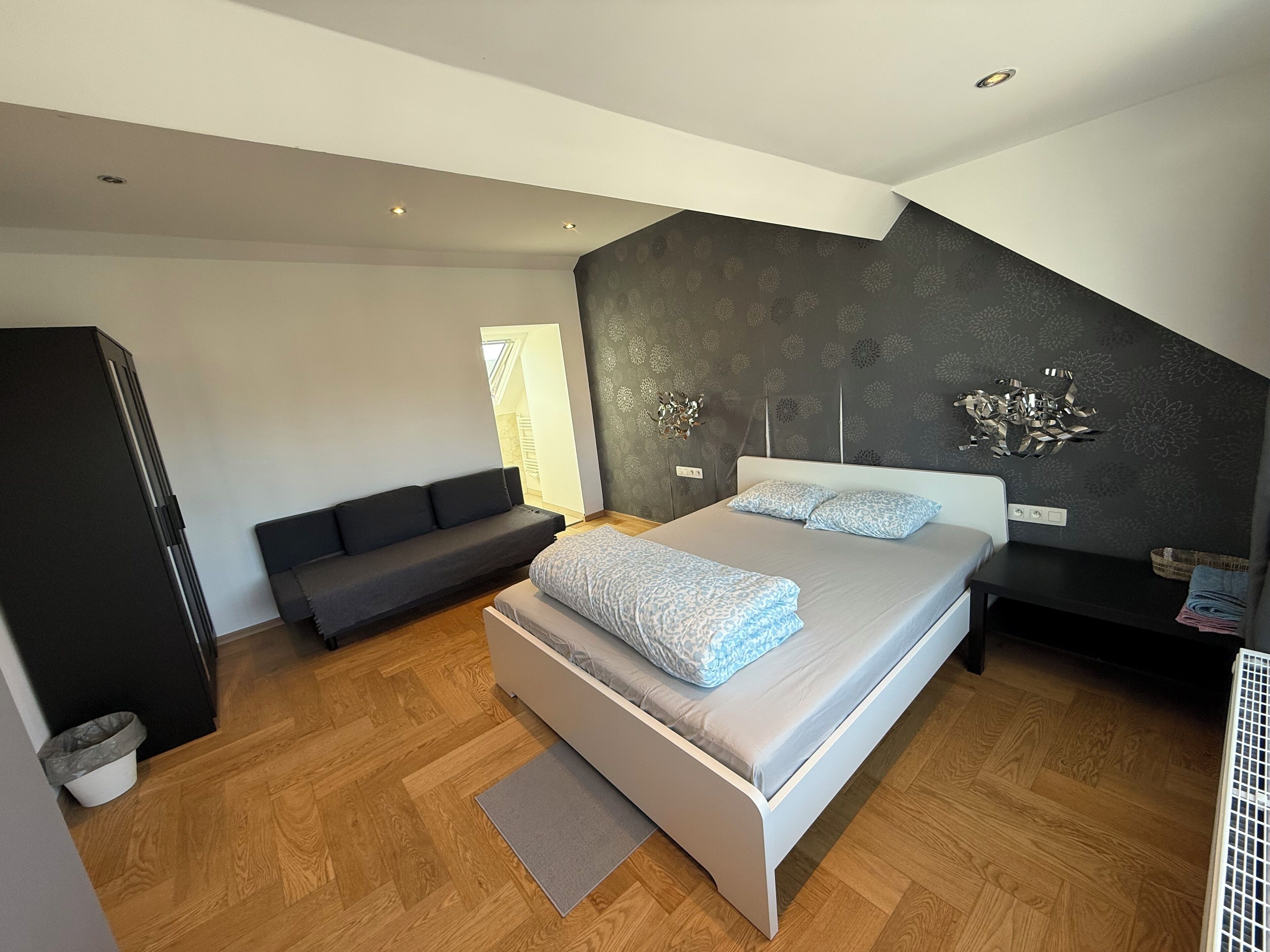 Family Room | Free WiFi, bed sheets