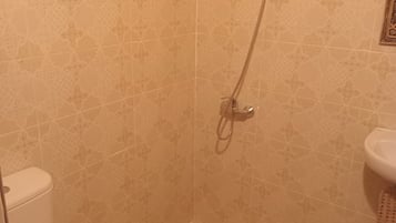 Toallas, jabón, papel de baño