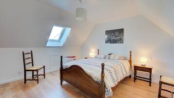 3 sovrum, strykjÀrn/strykbrÀda, wi-fi och sÀngklÀder