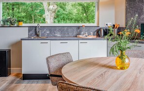 Dining - Beautiful home in Afferden with WiFi (Afferden)