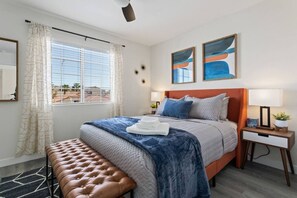 5 bedrooms, desk, iron/ironing board, travel cot