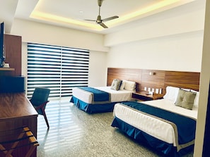 Torre Picos - Deluxe 2 Queen Vista al Mar | 1 bedroom, hypo-allergenic bedding, in-room safe, individually decorated