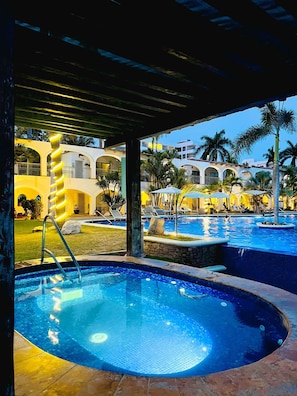 3 outdoor pools