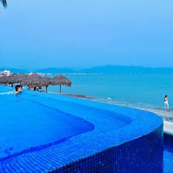 3 outdoor pools