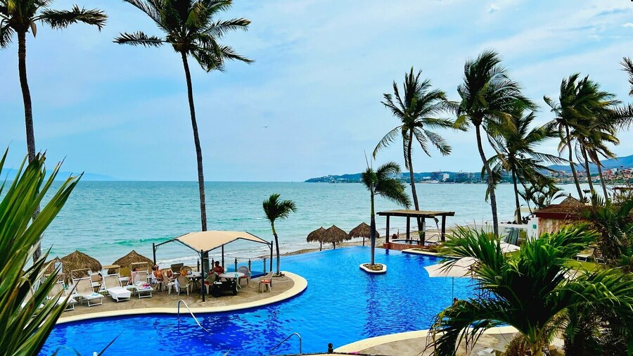 Los Picos Hotel & Suites Bucerias