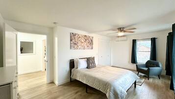 2 bedrooms, WiFi, bed sheets