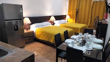 2 habitaciones, tabla de planchar con plancha, wifi y ropa de cama