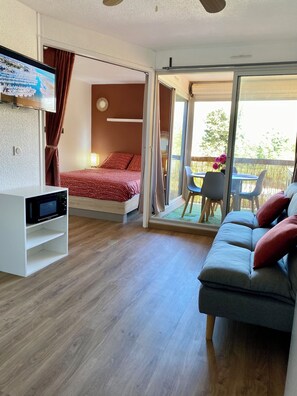 2 Schlafzimmer, Reisekinderbett, kostenloses WLAN