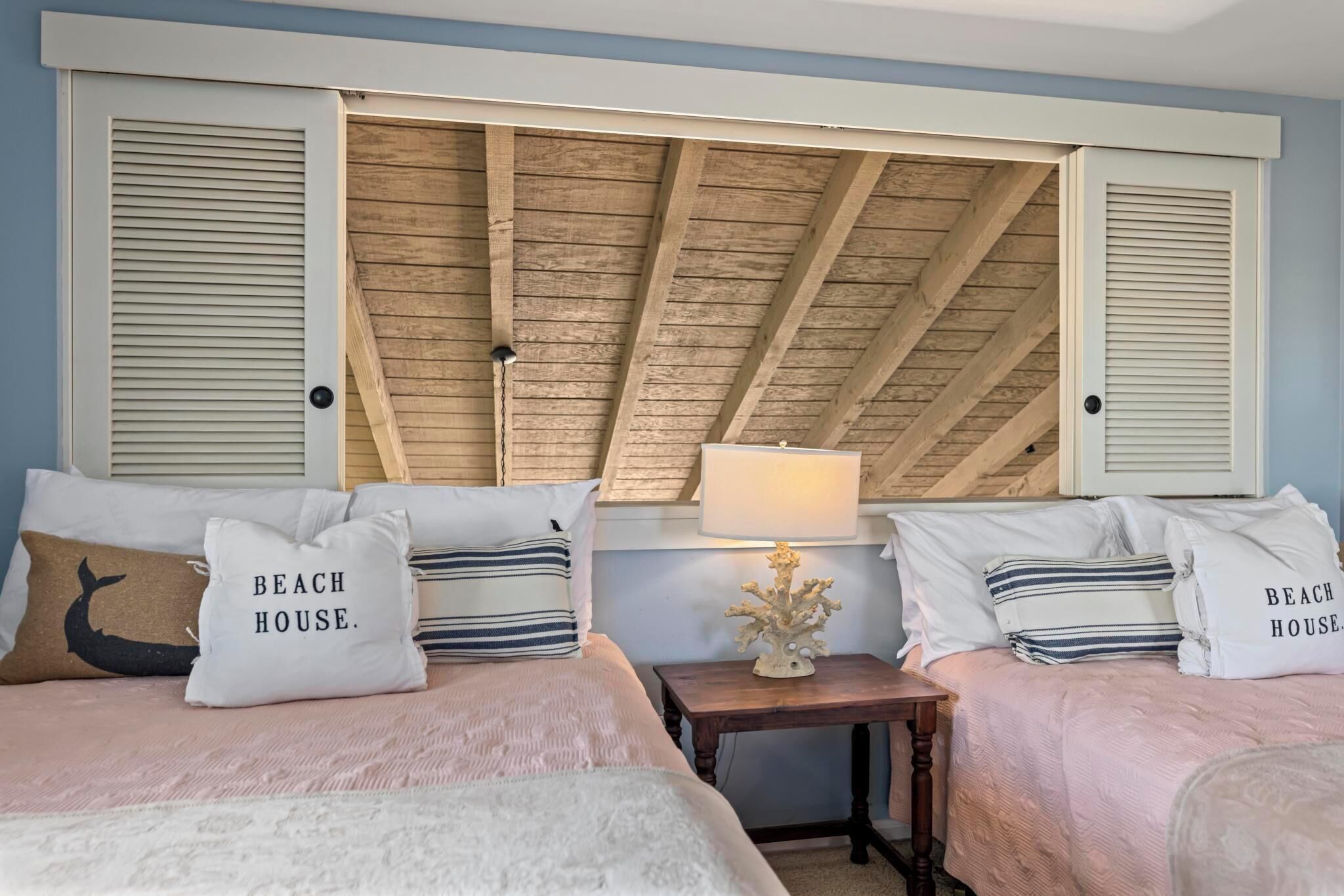 2 soverom, strykejern/-brett, reiseseng for barn og wi-fi (inkludert)