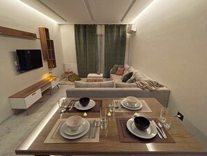 Smart TV - Plein Soleil Flat (Ariana)