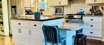 Spacious lakeside 5 bdrm, 3.5 bath house in Evans, GA.