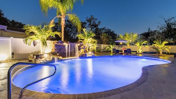 Piscine extérieure, piscine chauffée