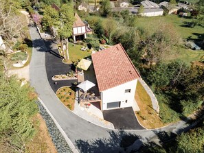 Exterior - Gîte Le Pic Épeiche – Modern Comfort in Sarlat with Terrace, and Stunning View of the Cathedral (Sarlat-la-Canéda)