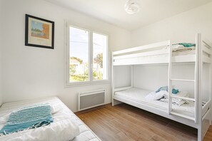 3 habitaciones, tabla de planchar con plancha y wifi gratis 