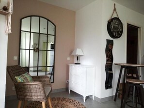 Interior - Charming studio just steps from the beach and town center – Ideal for a relaxing stay (Le Château-d'Oléron)