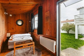 4 bedrooms, free WiFi