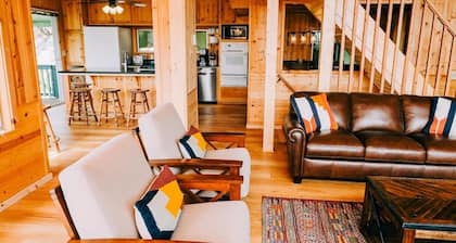 Lakeview Cabin with Boat Slip