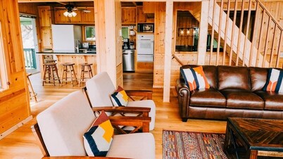Lakeview Cabin with Boat Slip