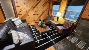 Smart TV, books - Beautiful mountainside hobby farm with gorgeous view! (Jasper)