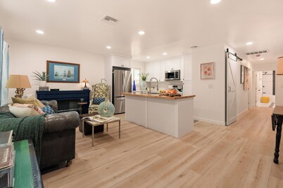 Vintage Inspired, Designer Home. Massive Creative Space. 
