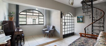 Townhouse in the historic center, 3 bedrooms (2 suites) Pet friendly