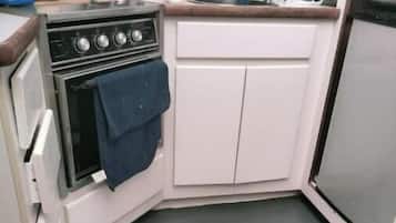 Microwave, stovetop, coffee/tea maker, toaster