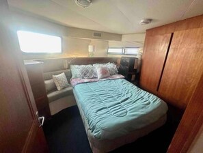 2 makuuhuonetta, ilmainen Wi-Fi, vuodevaatteet