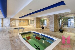 Piscine couverte, piscine chauffée