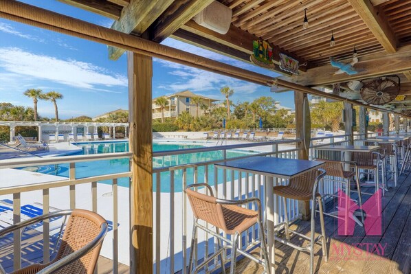 Innenpool, beheizter Pool